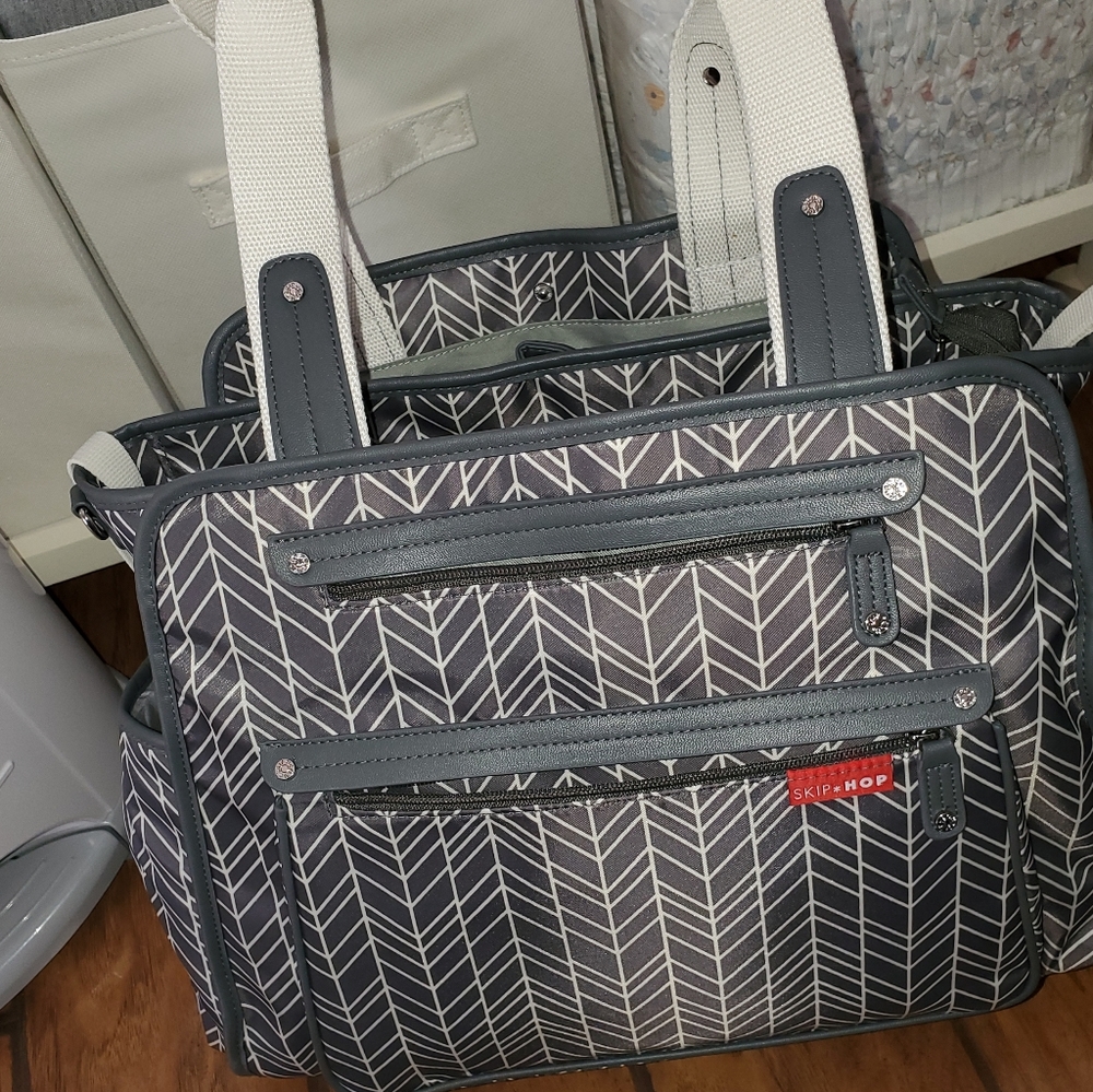 Grand Central Tote diaper bag